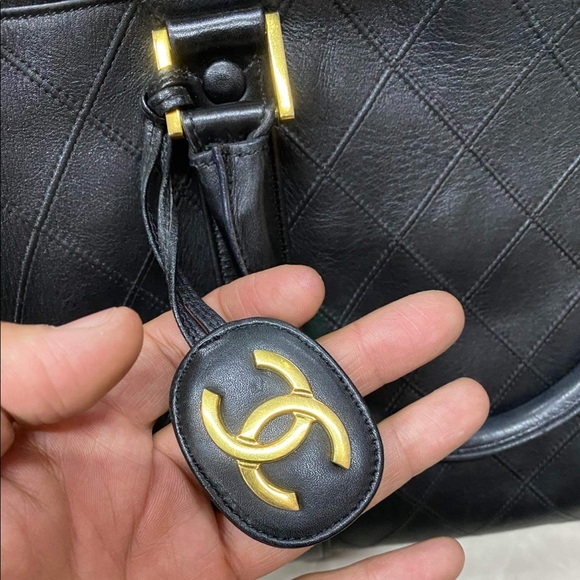 SALE!!! 🎉🎉🎉Chanel Vintage Lambskin Diamond Stitch Boston Bag - Picture 2 of 16